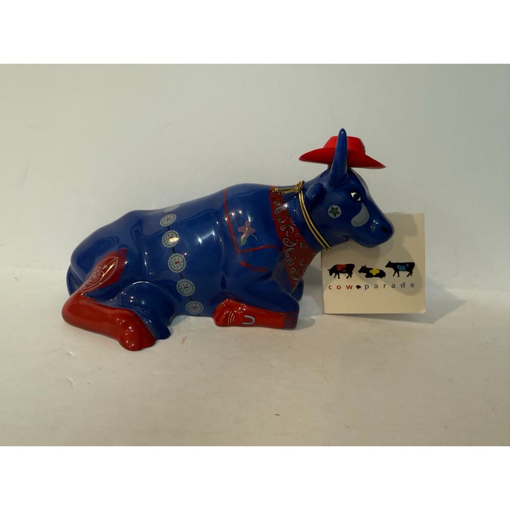 Cow Parade Retired Figurine 9180 Even Cowgirls Get the Blues 2001